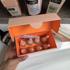 Ampulky pro regeneraci vlasů – dvouměsíční kúra Nuggela & Sulé 8x10 ml