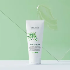 Nawilżające mleczko do ciała z 8% mocznikiem Keratolin Hydro Biotrade 200ml