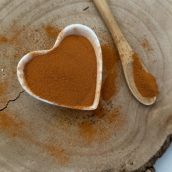 Skořice cejlonská - kůra jemně mletá - Cinnamomum verum - Cortex cinnamomi ceylanici