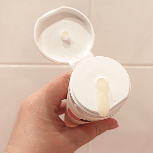 Sprchový gél s organickým ružovým olejom probiotický YOGHURT OF BULGARIA 200 ml