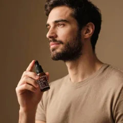 Regenerační a vyživující olej na bradu Nuggela & Sulé 30ml Regenerační a vyživující olej na bradu Nuggela & Sulé 30ml