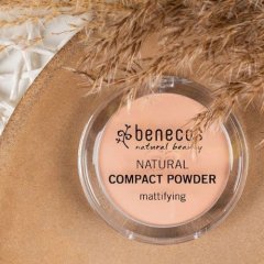 Kompaktowy puder matujący - jasny Benecos 9g Kompaktowy puder matujący - jasny Benecos 9g