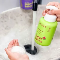 Gyermek habos kézi szappan ATTITUDE Super Leaves görögdinnye és kókusz illatával 295ml
