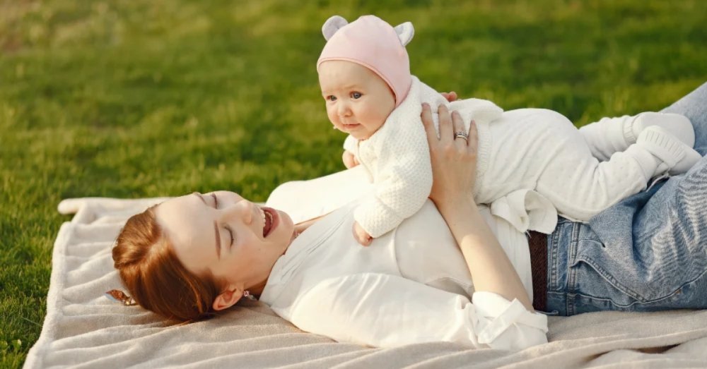 How to Transition from Woman to Mom: Embracing Your New Role Without Stress