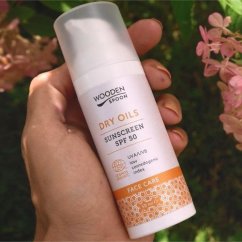 Opalovací krém na obličej s nízkým komedogenním indexem SPF 50 Wooden Spoon 50ml