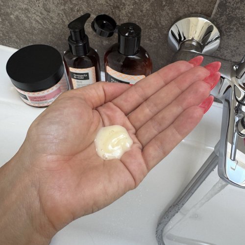 Hydrating shampoo for dry hair Nuggela & Sulé 250ml