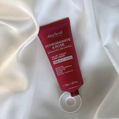 Krém na ruky proti starnutiu Velvet touch Pomegranate & Rose 50ml