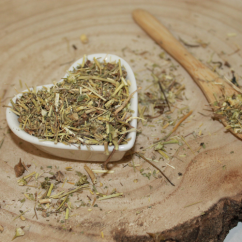 Kotvičník zemní - nať řezaná - Tribulus terrestris - Herba tribulister Kotvičník zemní - nať řezaná - Tribulus terrestris - Herba tribulister