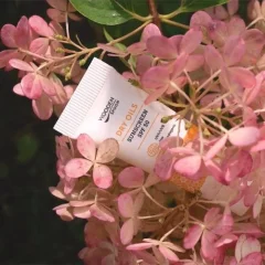 Minerálny opaľovací krém na tvár s nízkym komedogénnym indexom SPF50 Wooden Spoon 10ml vzorka