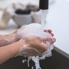 Świeże i oczyszczające mydło do rąk Aroma 500 ml