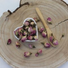 Ruža Damascena púčiky - Rosa Damascena