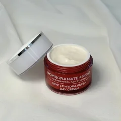 Daily skin cream Hyaluron-filler Pomegranate & Rose 50ml Daily skin cream Hyaluron-filler Pomegranate & Rose 50ml