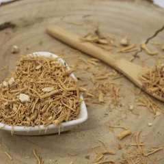 Asian Ginseng, Ginseng - cut root - Panax ginseng - Radix ginseng Emerosa