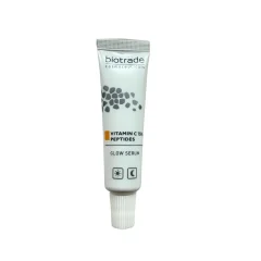 Rozświetlające serum do twarzy z witaminą C 15% i peptydami Pure skin Biotrade 5ml próbka