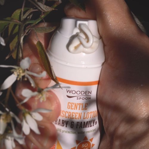 Opalovací tělové mléko Baby & Family SPF 30 Wooden Spoon 50ml