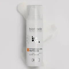 Világosító bőrszérum 15% C-vitaminnal és peptidekkel Pure skin Biotrade 30ml Világosító bőrszérum 15% C-vitaminnal és peptidekkel Pure skin Biotrade 30ml