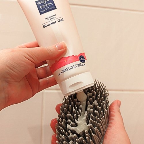 Sprchový gél s organickým ružovým olejom probiotický YOGHURT OF BULGARIA 200 ml
