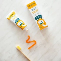 Naturalna pasta do zębów dla dzieci pomarańcza i klementynka NORDICS 50 ml Naturalna pasta do zębów dla dzieci pomarańcza i klementynka NORDICS 50 ml