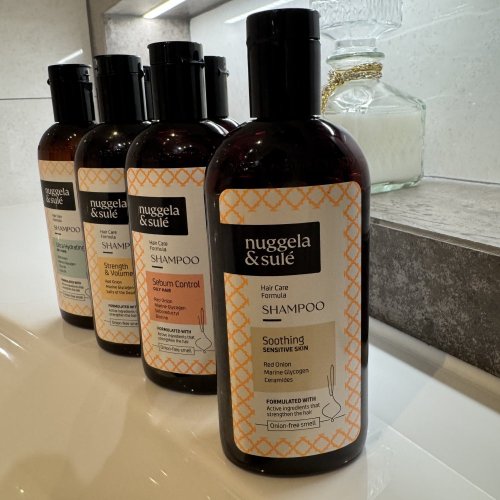 Upokojujúci šampón na vlasy  Nuggela & Sulé 250ml
