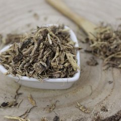 Marali kořen, Leuzea šustivá- kořen nařezaný -Leuzea carthamoides