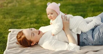 How to Transition from Woman to Mom: Embracing Your New Role Without Stress