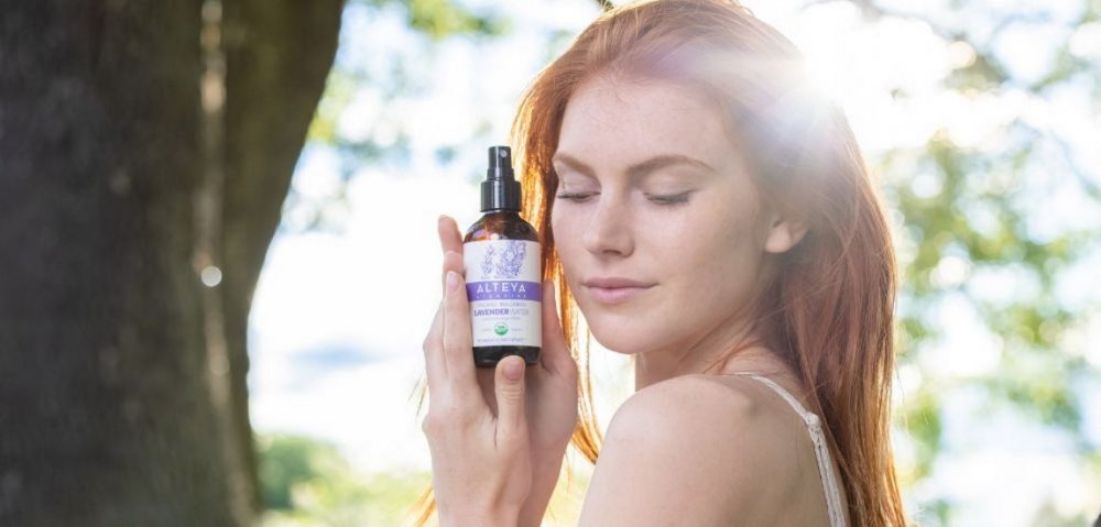What is a toner? And what is skin toning?