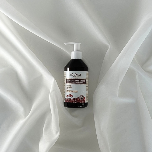 Jemný sprchový gel s panthenolem a B5 Pomegranate & Rose 250ml
